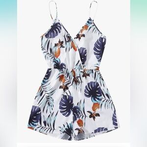 LAST CHANCE Verdusa Women's Tropical Print Wrap Spaghetti Strap Romper